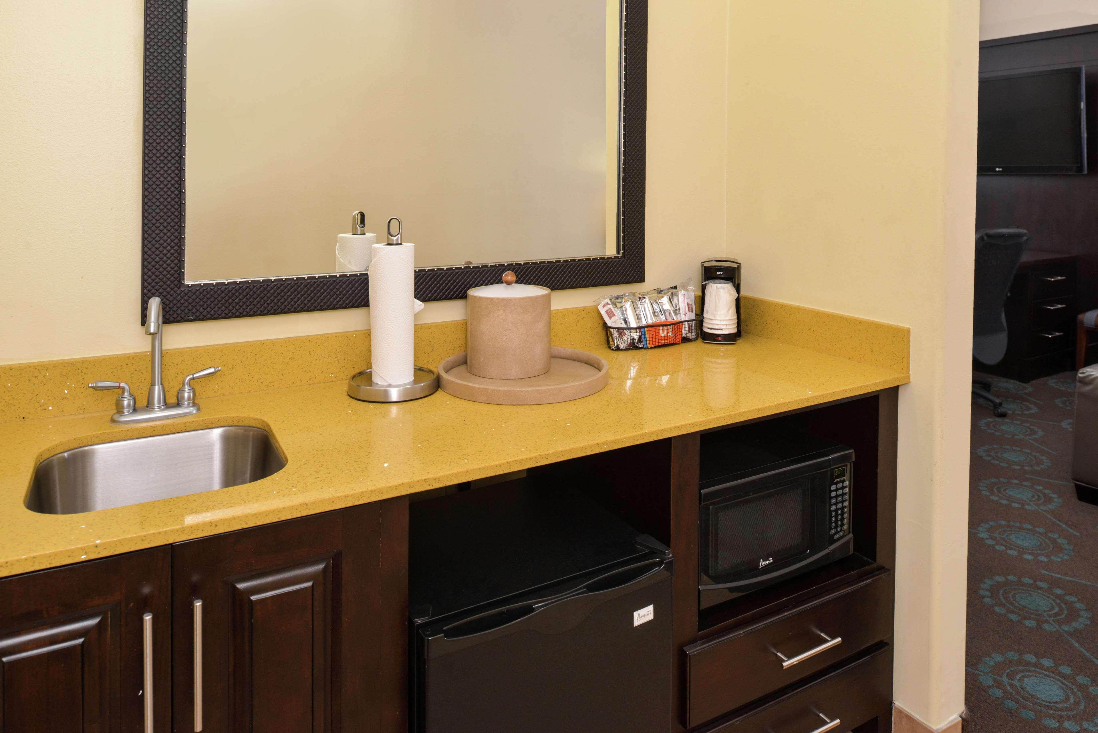 Hampton Inn Beeville Esterno foto